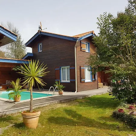 Villa Maison Bois Avec Piscine 4 Km Lac 10km Plage *